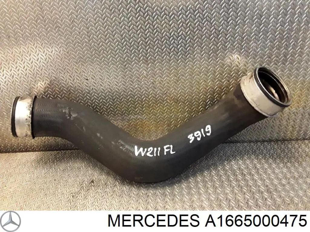Шланг/патрубок радіатора охолодження, верхній на Mercedes GL (X166)