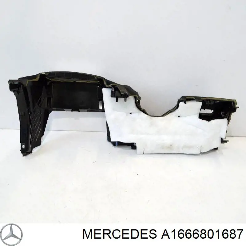  1666801687 Mercedes