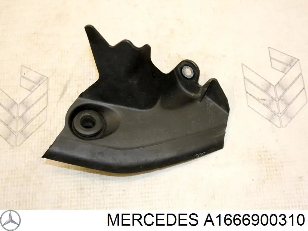 A1666900310 Mercedes Автомобільний рейлінг на дах правий