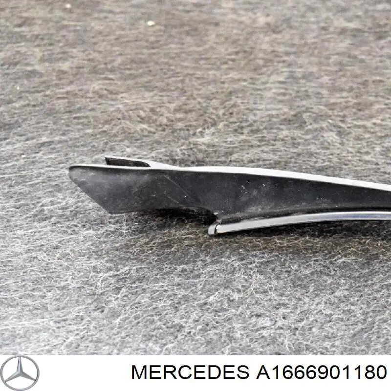Захисна накладка переднього скла ліва Mercedes A1666901180 ціна, від 26.61 USD
