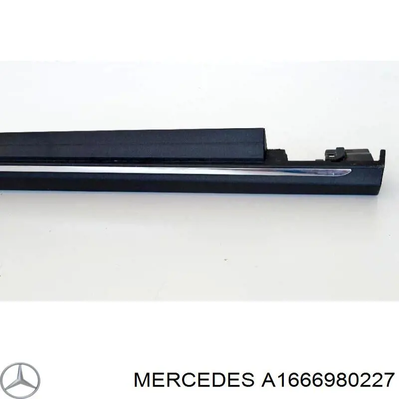 A1666980227 Mercedes Кронштейн зовнішньої накладки порога правого