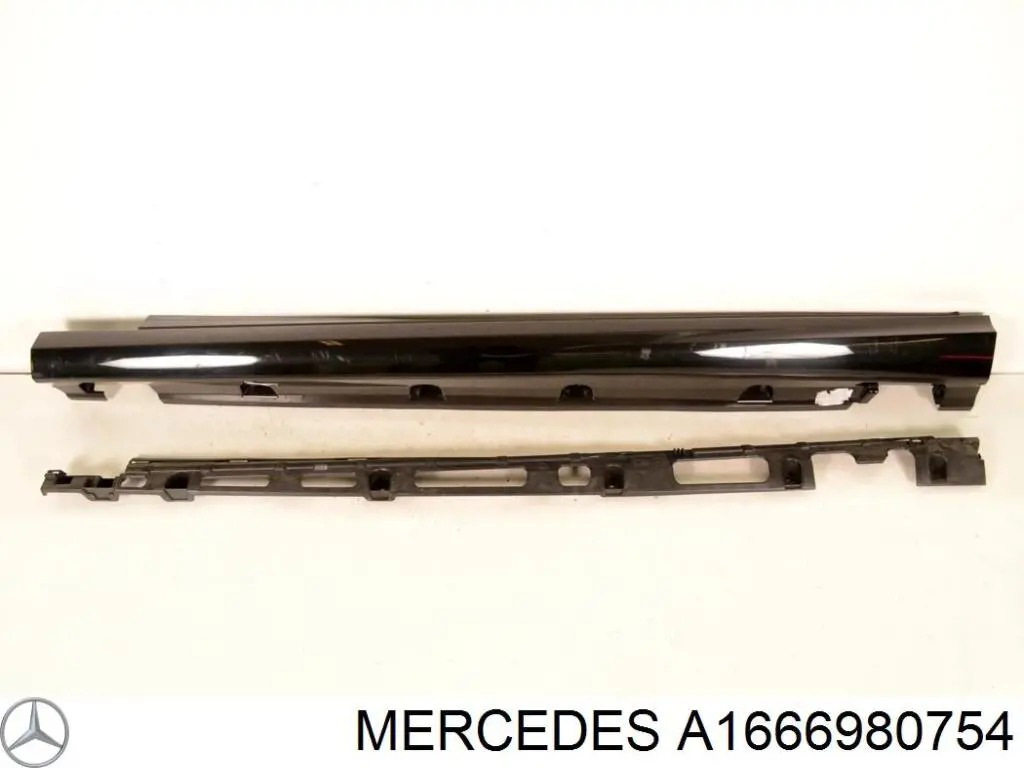 Накладка зовнішня (молдинг) порога, лівий Mercedes A1666980754 ціна, від 3093.75 UAH