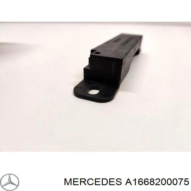 Антена автомобильна Mercedes A1668200075