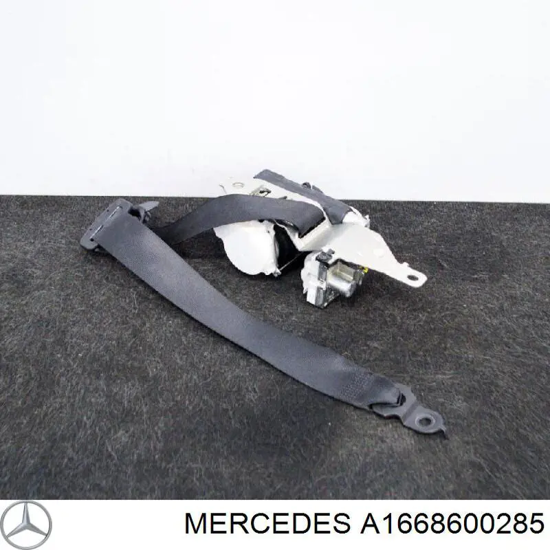 A16686002859C94 Mercedes Ремені безпеки