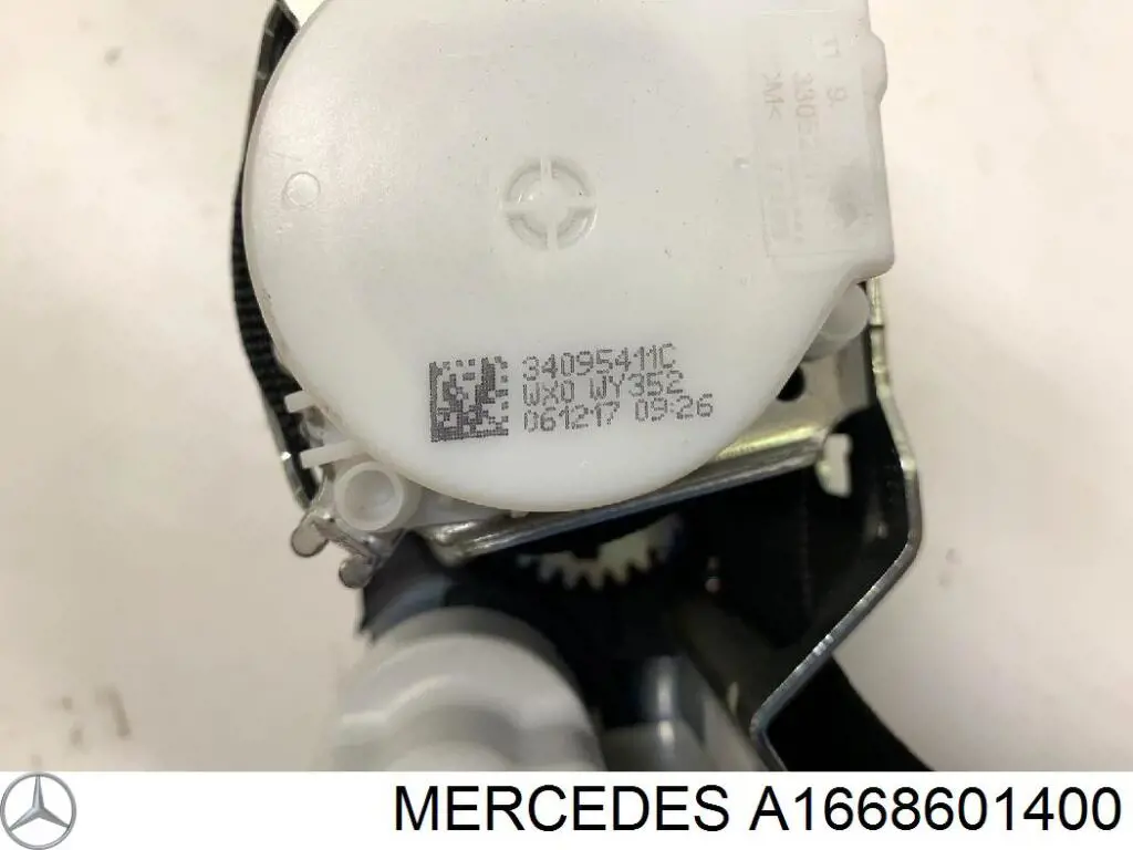 Пасок безпеки передній правий Mercedes A1668601400 ціна, від 146.65 USD