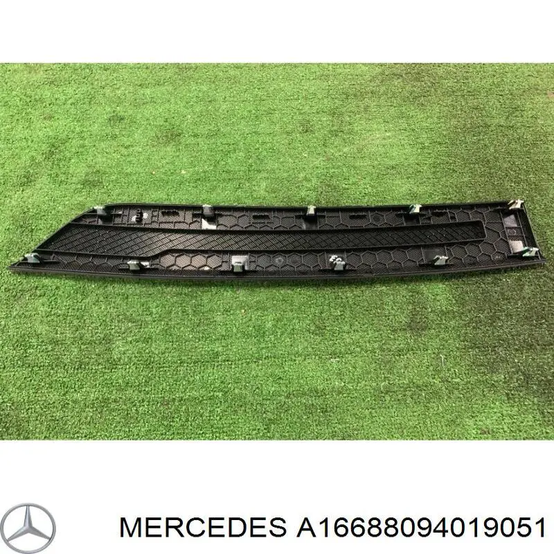 A16688094019051 Mercedes 