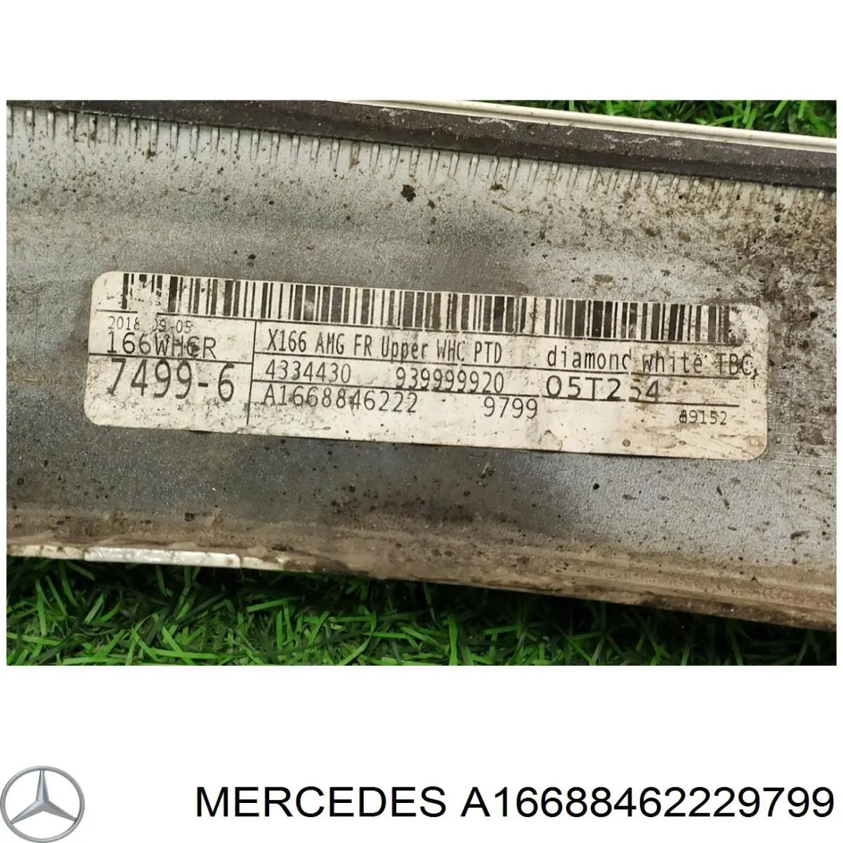 Кронштейн розширювача переднього крила правий Mercedes A16688462229040 ціна, від 77.88 USD
