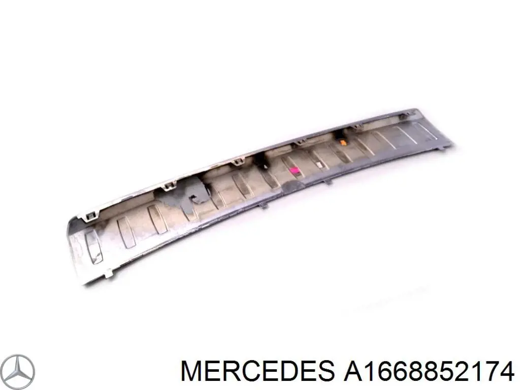 Накладка бампера заднього, верхня захисна (сходинка-підніжка) на Mercedes ML/GLE (W166)
