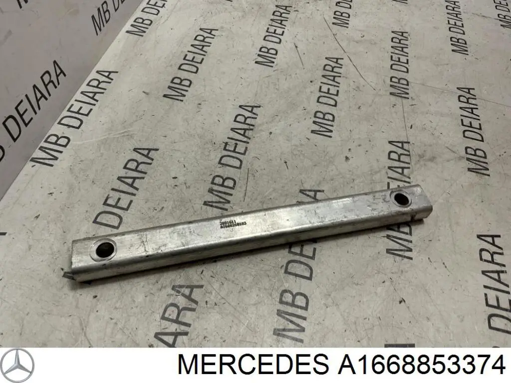 Купити A1668853374 Mercedes Накладка бампера заднього, верхня захисна (сходинка-підніжка)