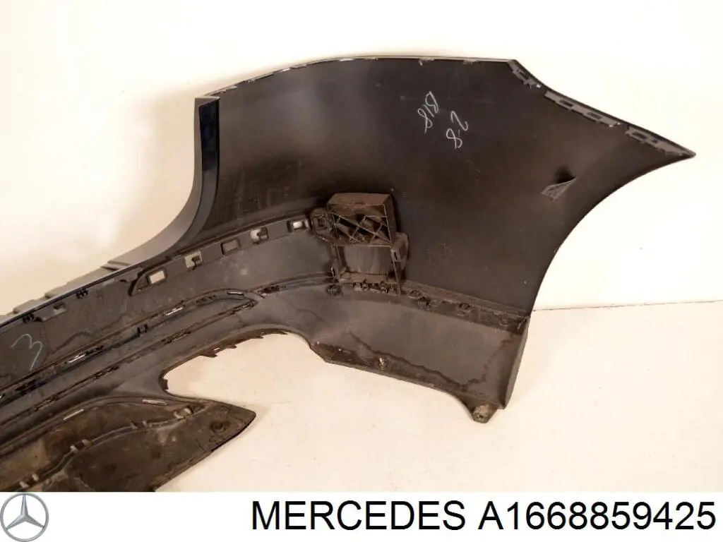 Кожух бампера заднього Mercedes A1668859425 ціна, від 272.58 USD