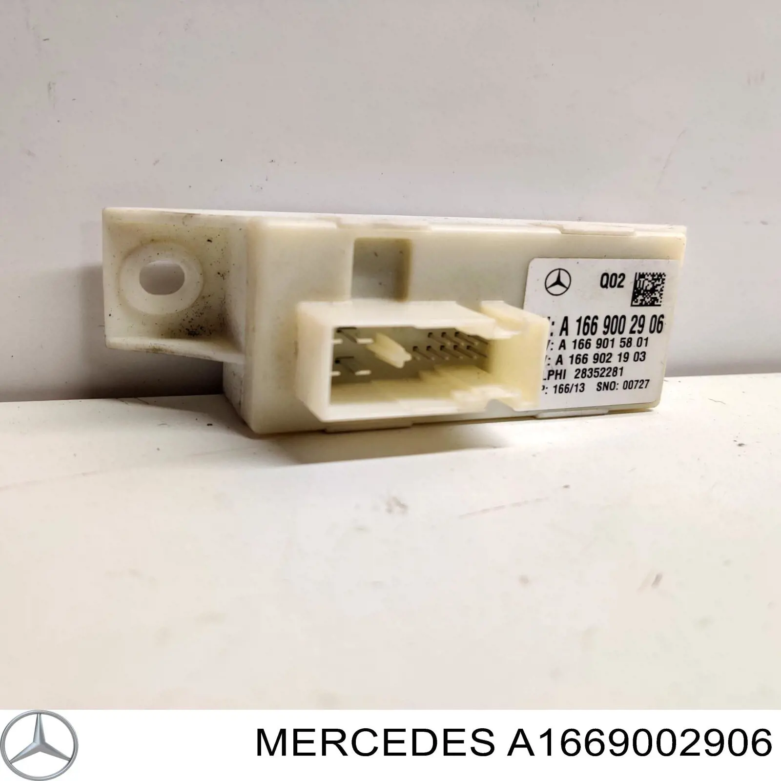 A1669002906 Mercedes модуль керування (ебу світлом фар)
