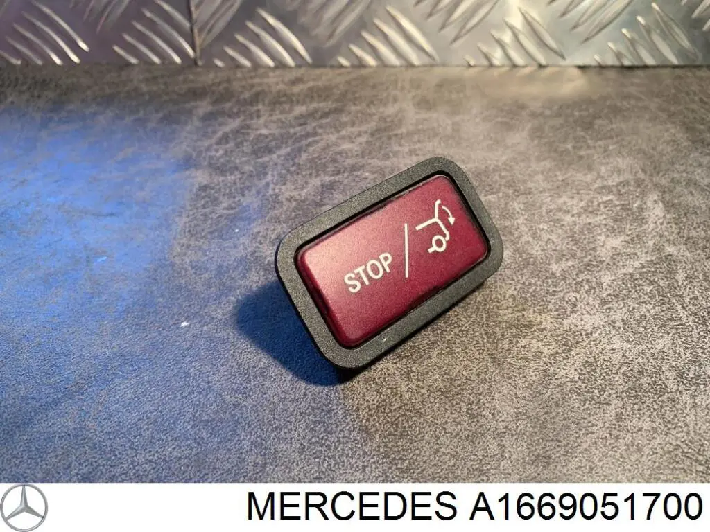 Кнопка приводу замка 3/5 дверей (ляди) / кришки багажника Mercedes A1669051700 ціна, від 31.63 USD