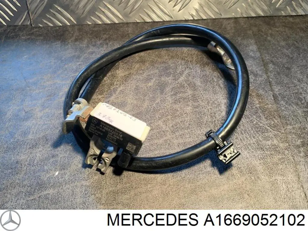 Купити A1669052102 Mercedes 
