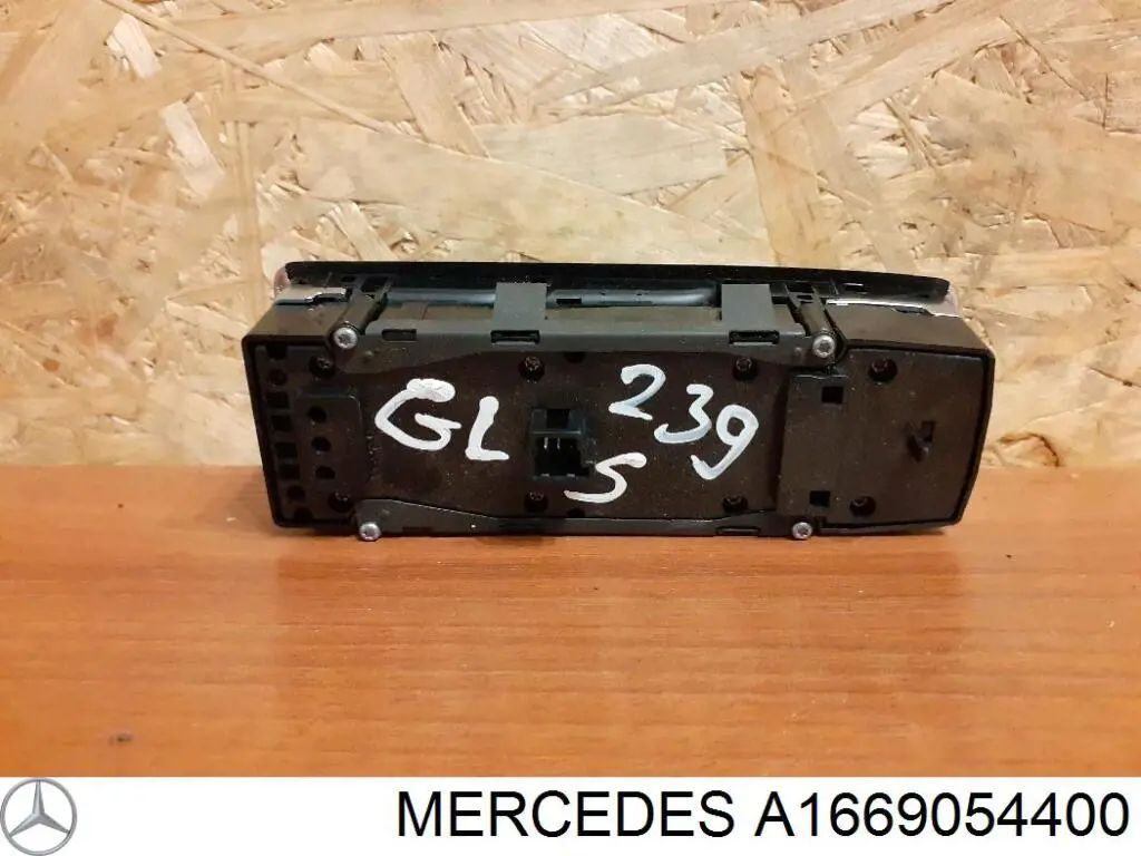 Кнопковий блок керування склопідіймачами передній лівий на Mercedes GL (X166)