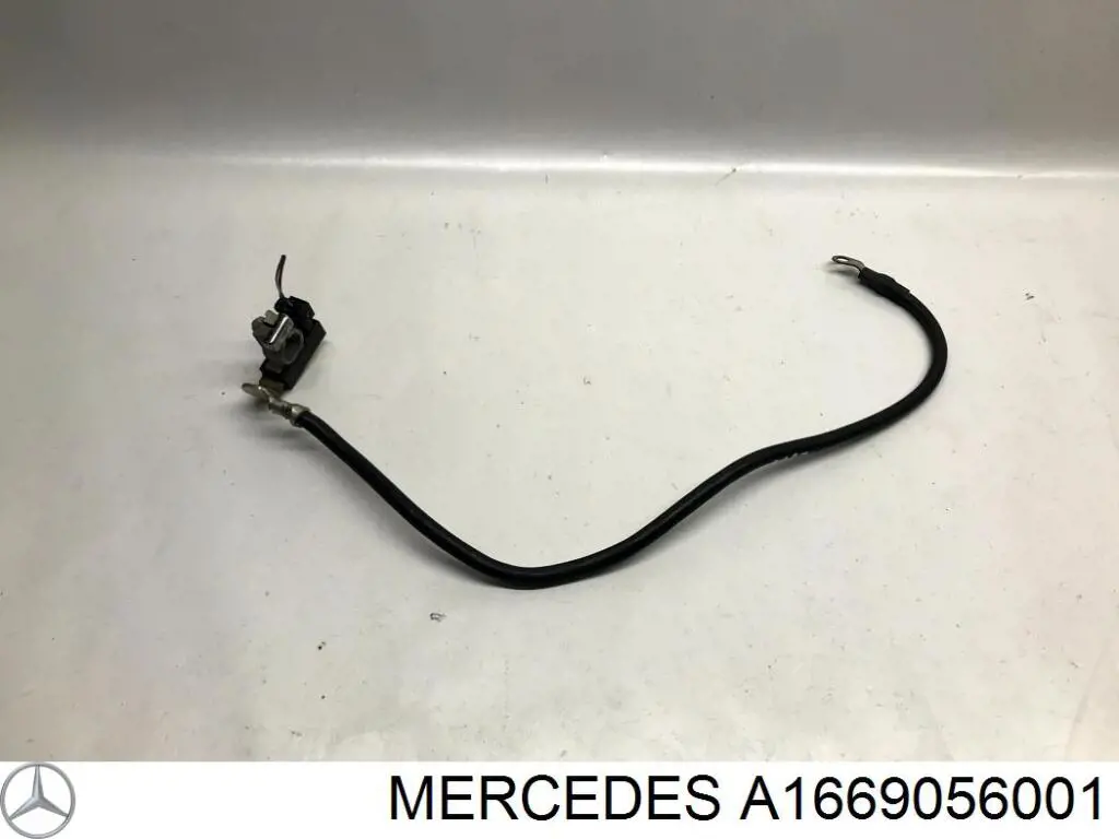 Кабель маси акумулятора (АКБ) A1669056001 Mercedes