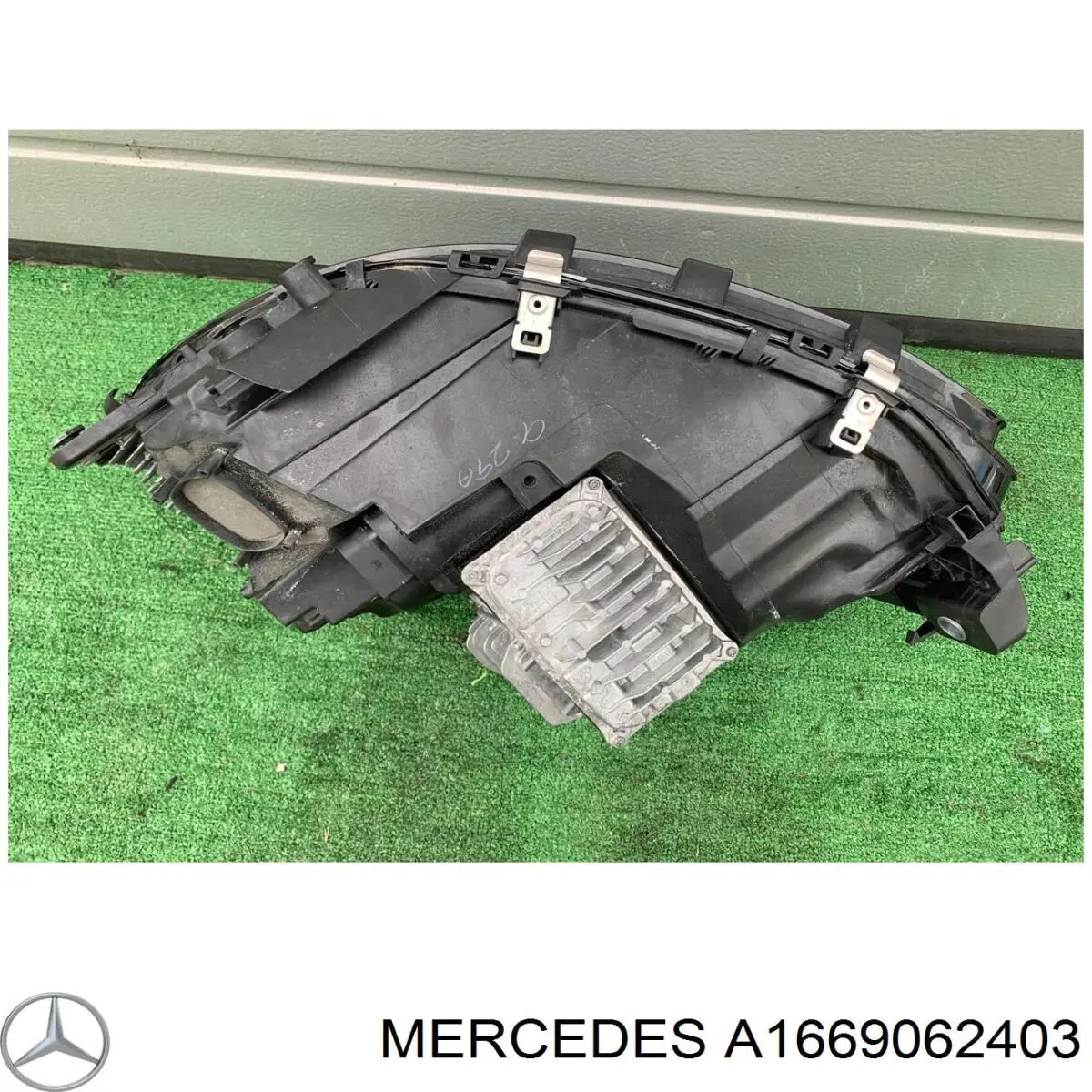 Купити A1669062403 Mercedes 
