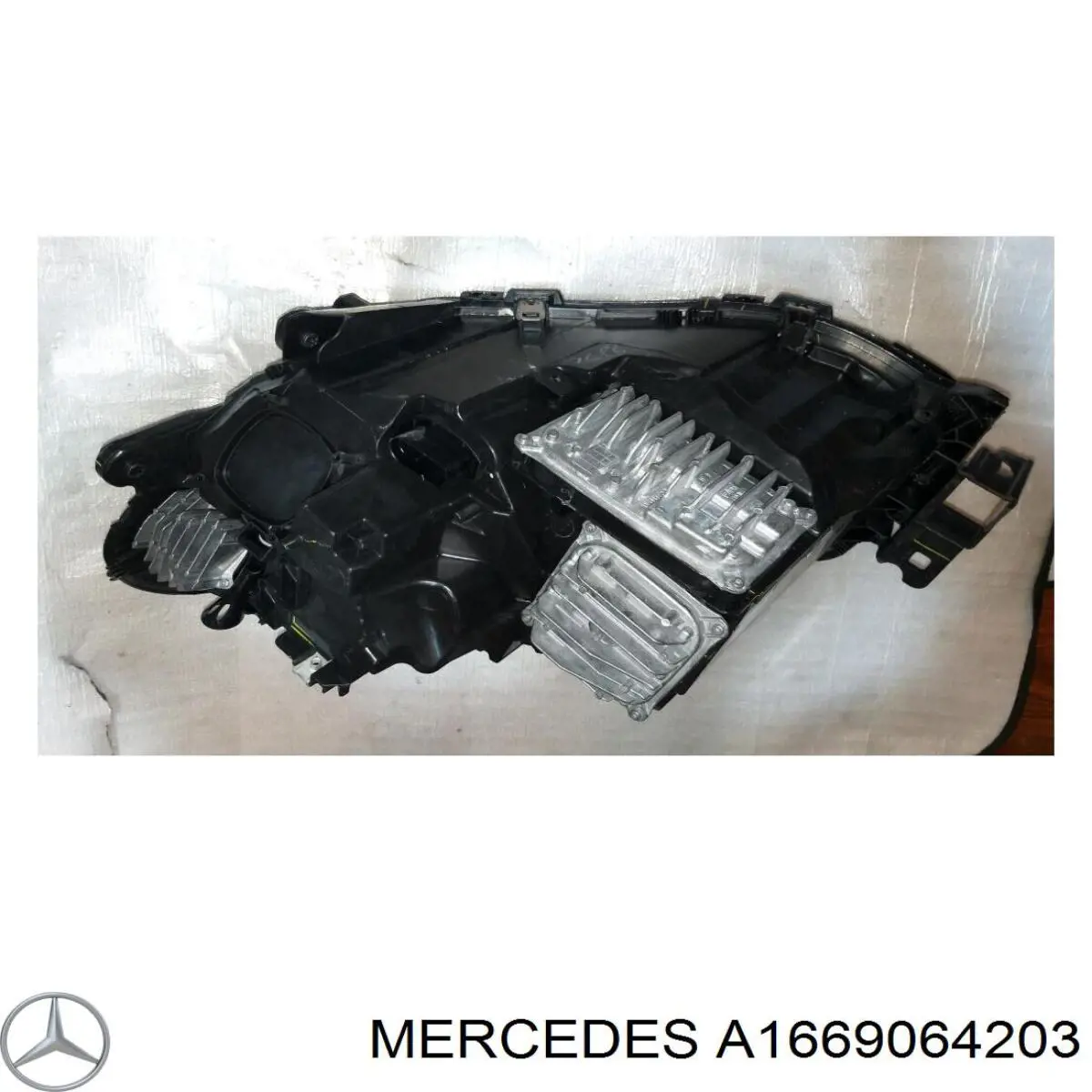 Купити A1669064203 Mercedes 