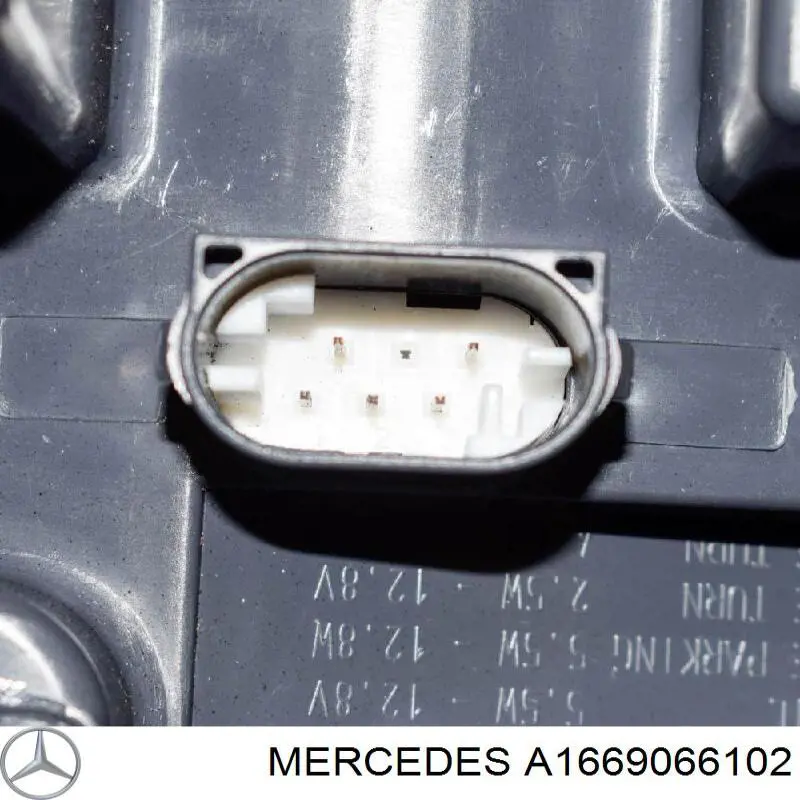 Ліхтар задній правий, зовнішній A1669066102 Mercedes