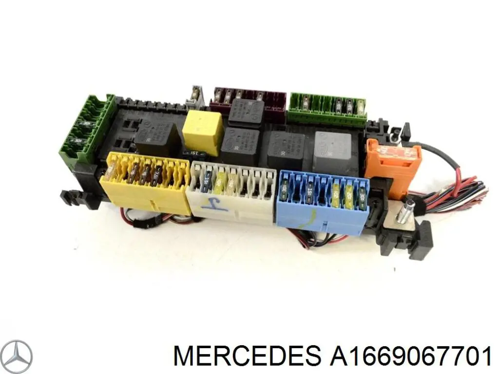 Коробка запобіжників Mercedes A1669067701 ціна, від 22.41 USD