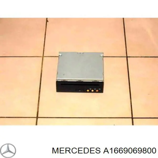 A1669069800 Mercedes Магнітола (радіо AM/FM)