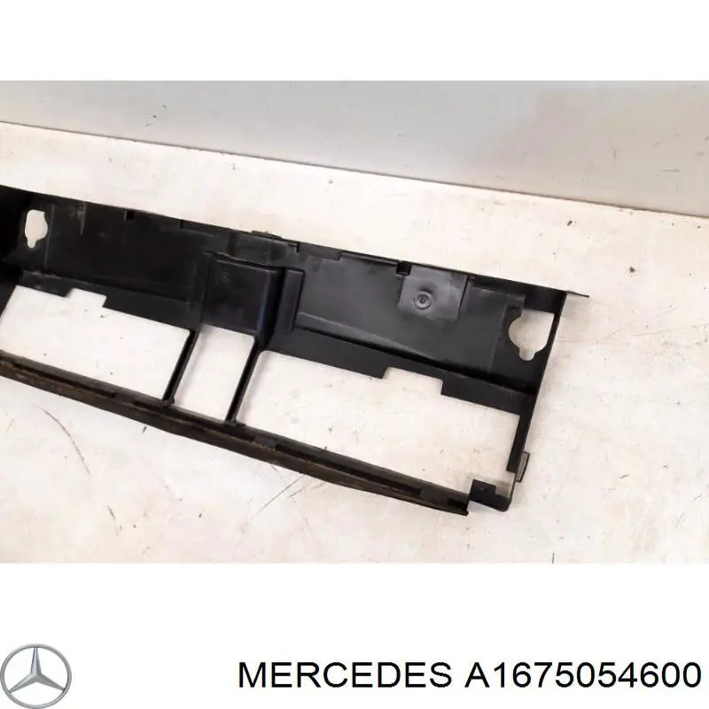  1675054600 Mercedes