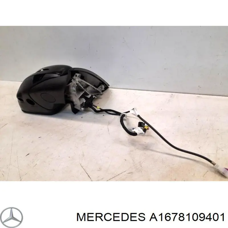 Дзеркало праве A1678109401 Mercedes