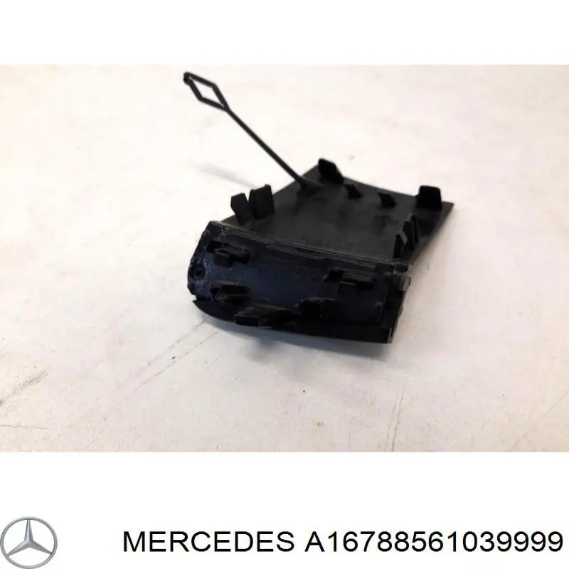 A16788561039999 Mercedes Заглушка бампера буксирувального гака, передня