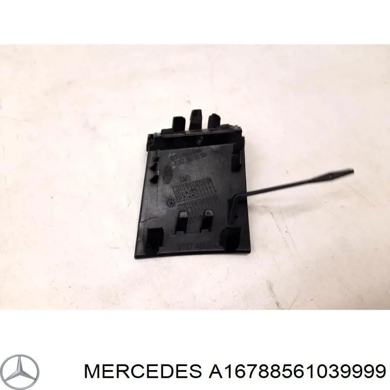 Заглушка бампера буксирувального гака, передня Mercedes A16788561039999 ціна, від 42.18 USD
