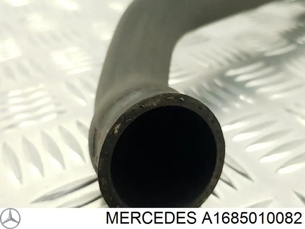 Купити A1685010082 Mercedes Шланг/патрубок радіатора охолодження, верхній