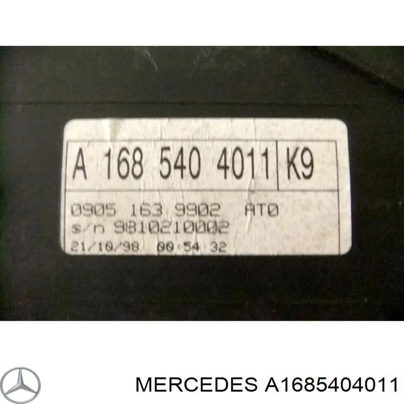 Приладова дошка-щиток приладів A1685408811 Mercedes