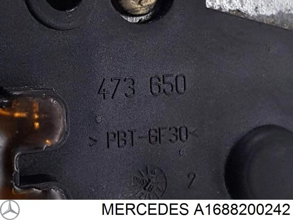 Двигун склоочисника лобового скла (трапеції) Mercedes A1688200242