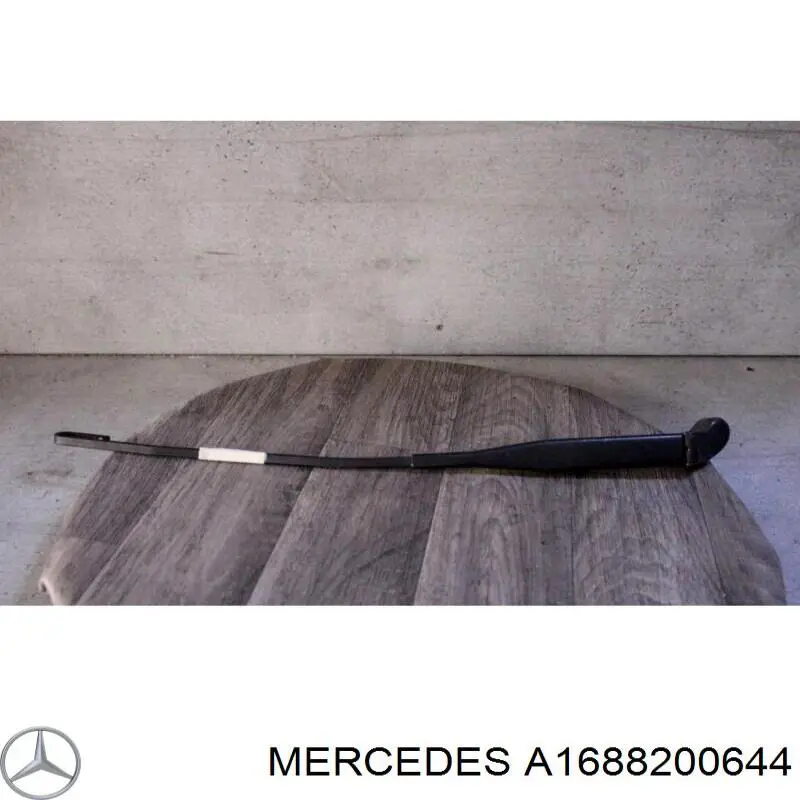 Важіль-поводок склоочисника лобового скла на Mercedes A (W168)