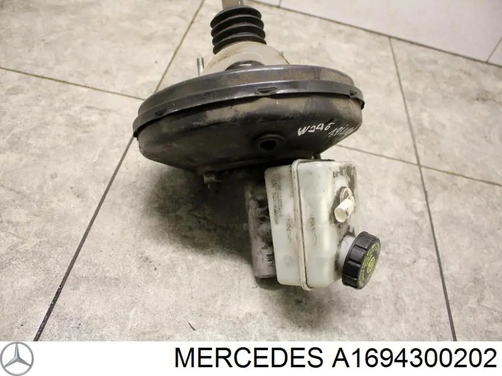 Купити A1694300202 Mercedes Бачок головного гальмівного циліндру (гальмівної рідини)