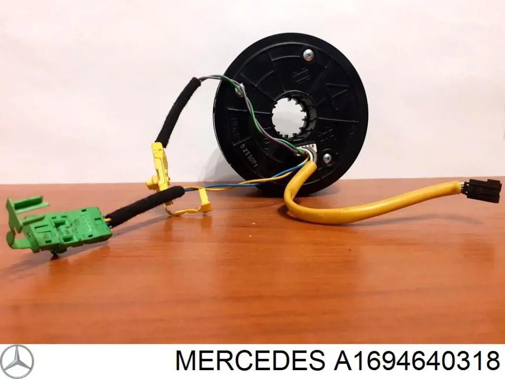 Шлейф керма Mercedes A1694640318 ціна, від 177.36 USD