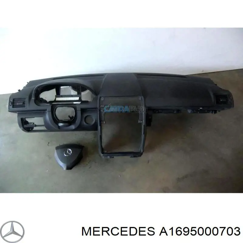 A1695000703 Mercedes Радіатор охолодження двигуна