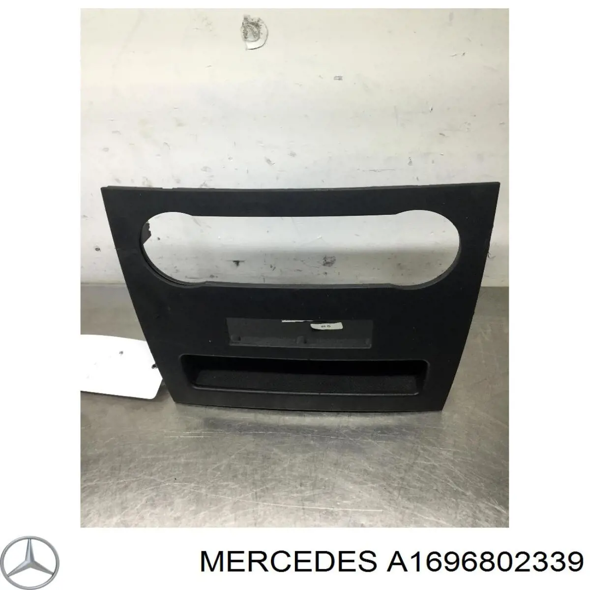  Mercedes A1696802339 ціна, від 33.75 USD