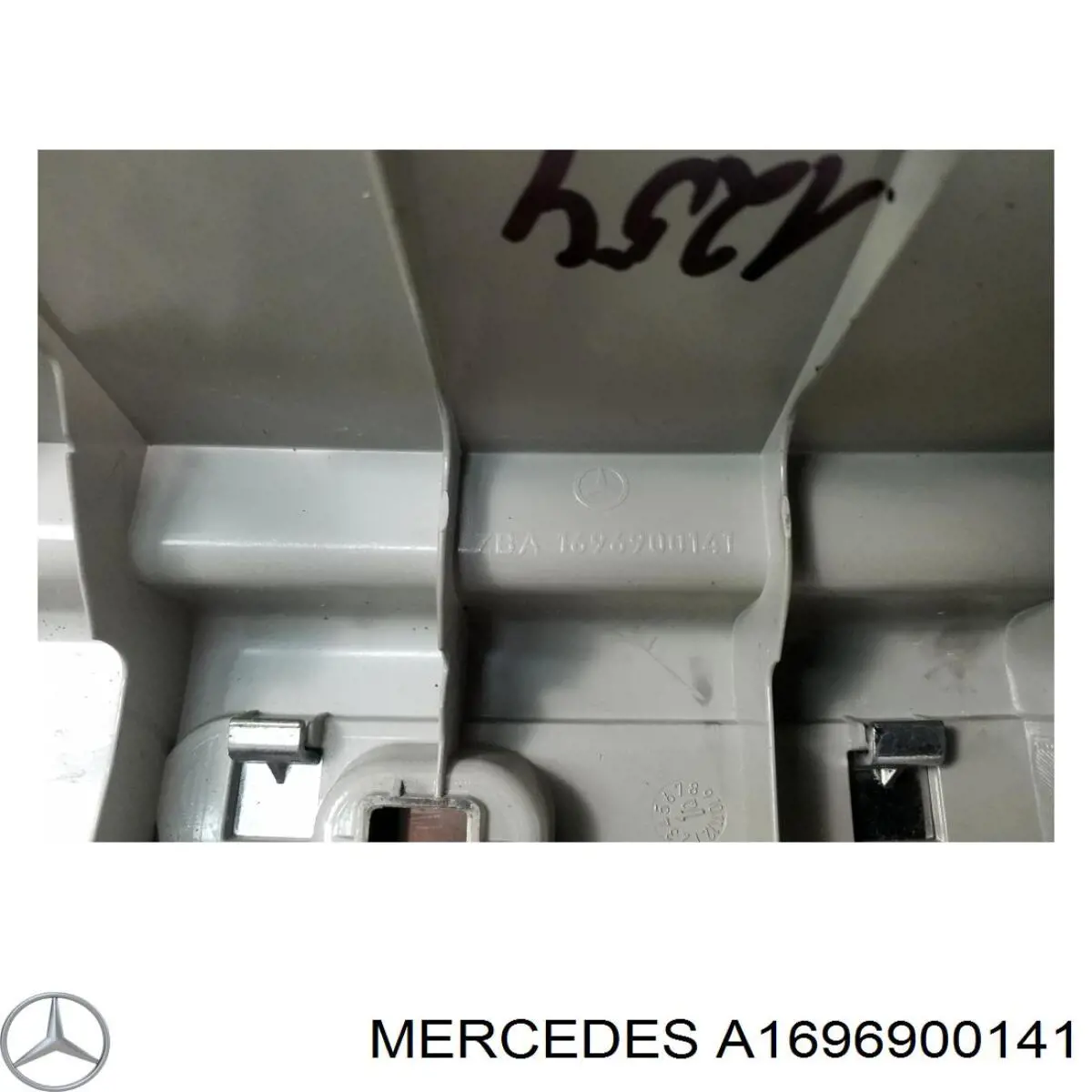 A1696900141 Mercedes 
