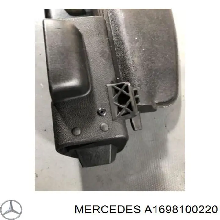 A1698100220 Mercedes Шторка двері багажного відсіку
