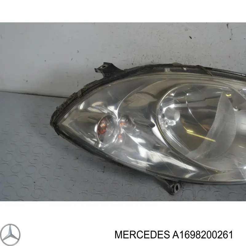 Фара передня права Mercedes A1698200261 ціна, від 86.80 USD
