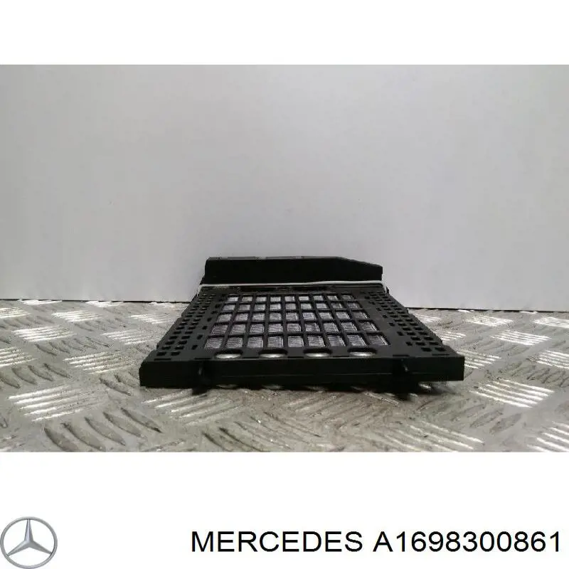 Купити A1698300861 Mercedes Електропідігрівач повітря системи опалення салону