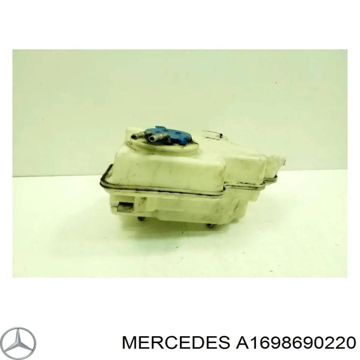 A1698690220 Mercedes Бачок склоомивача