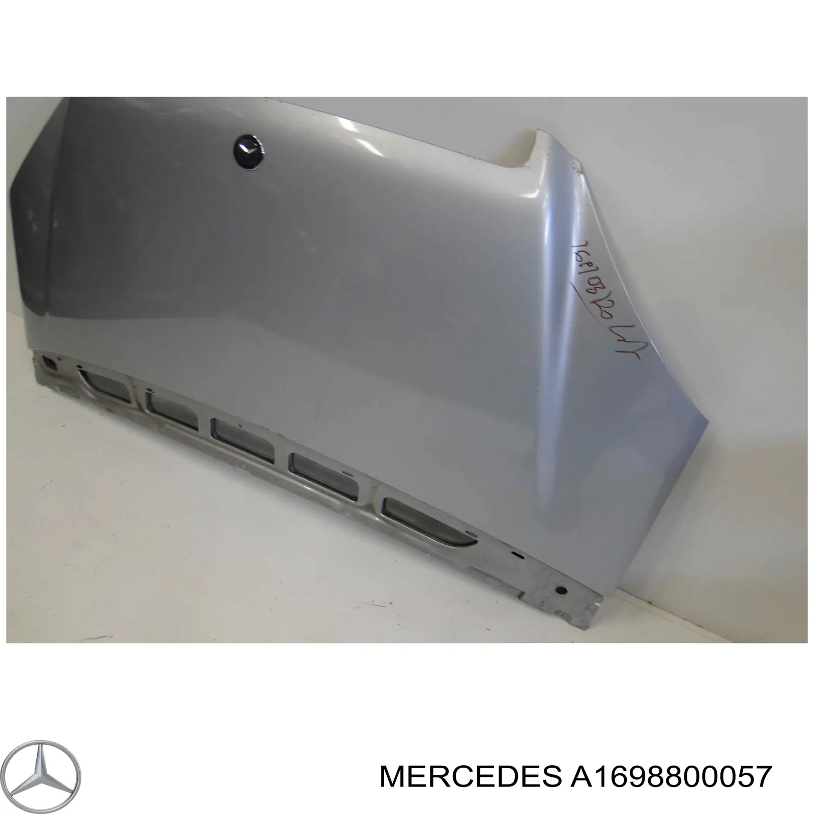 Капот Mercedes A1698800057 ціна, від 120.16 USD