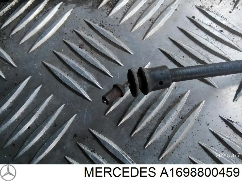 A1698800459 Mercedes Трос замка капота