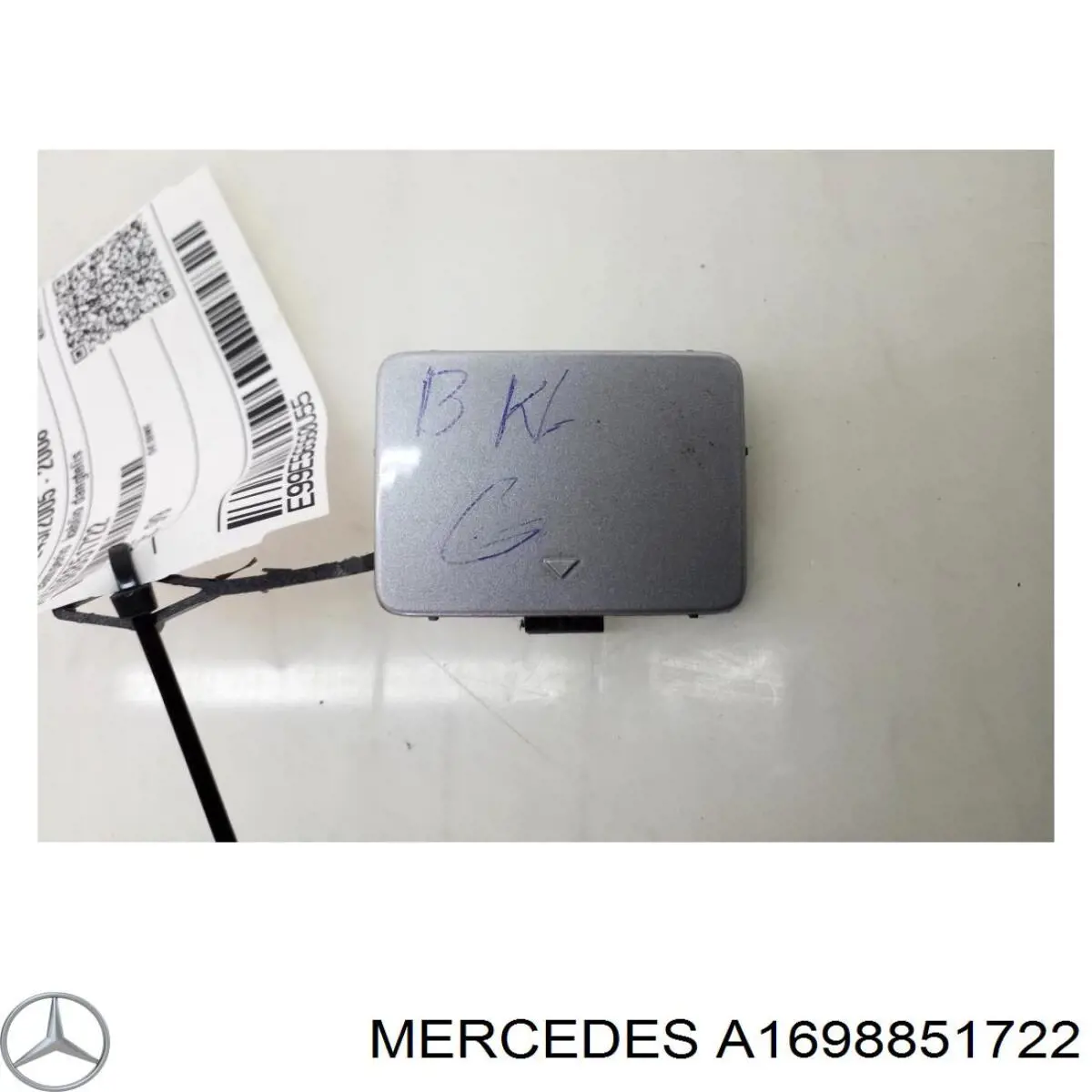 Заглушка бампера буксирувального гака, задня Mercedes A1698851722 ціна, від 9.72 USD