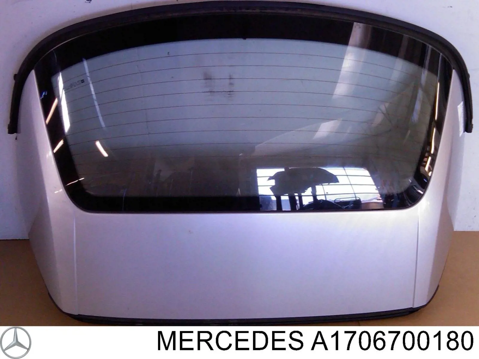 Скло автомобільне заднє Mercedes A1706700180 ціна, від 237.02 USD