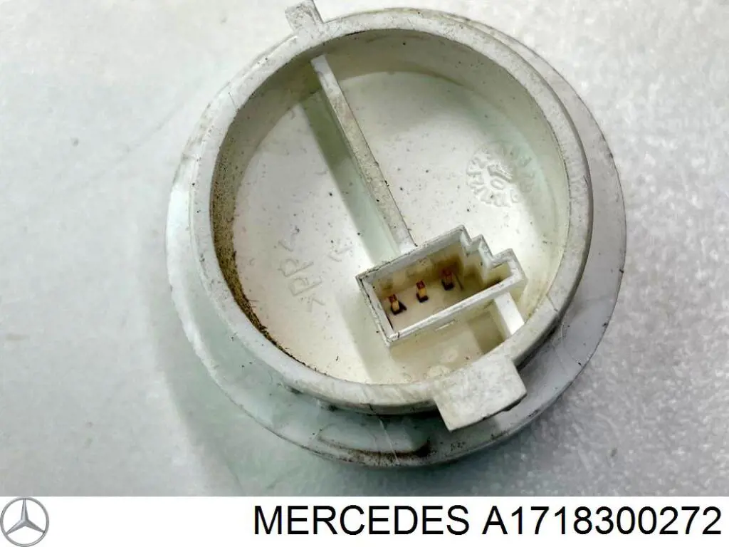 Купити A1718300272 Mercedes Датчик температури випарювача