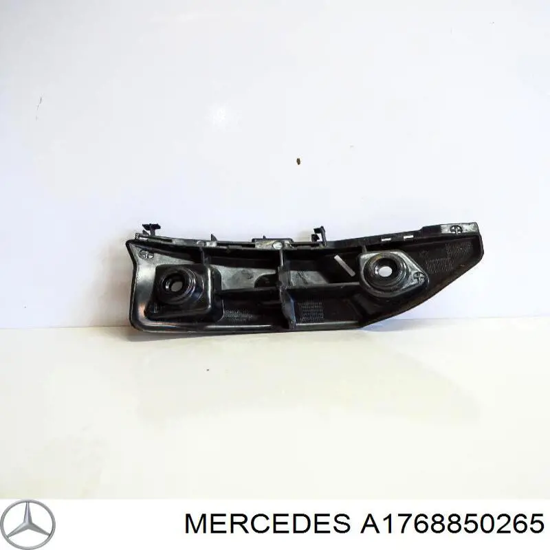A1768850265 Mercedes Кронштейн бампера заднього, правий