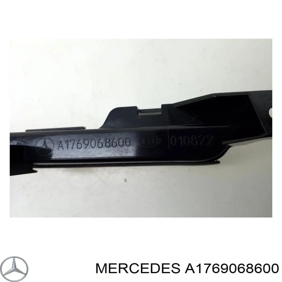 Купити A1769068600 Mercedes Ліхтар сигнальний