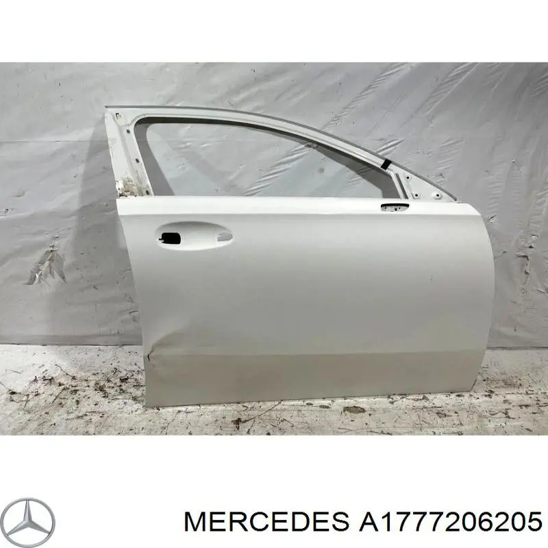 Двері праві передні A1777206205 Mercedes