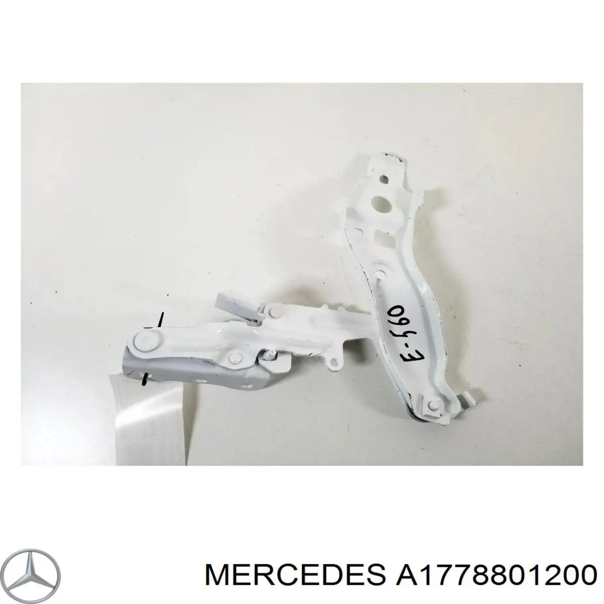 Завіса капота права Mercedes A177880120064 ціна, від 62.26 USD